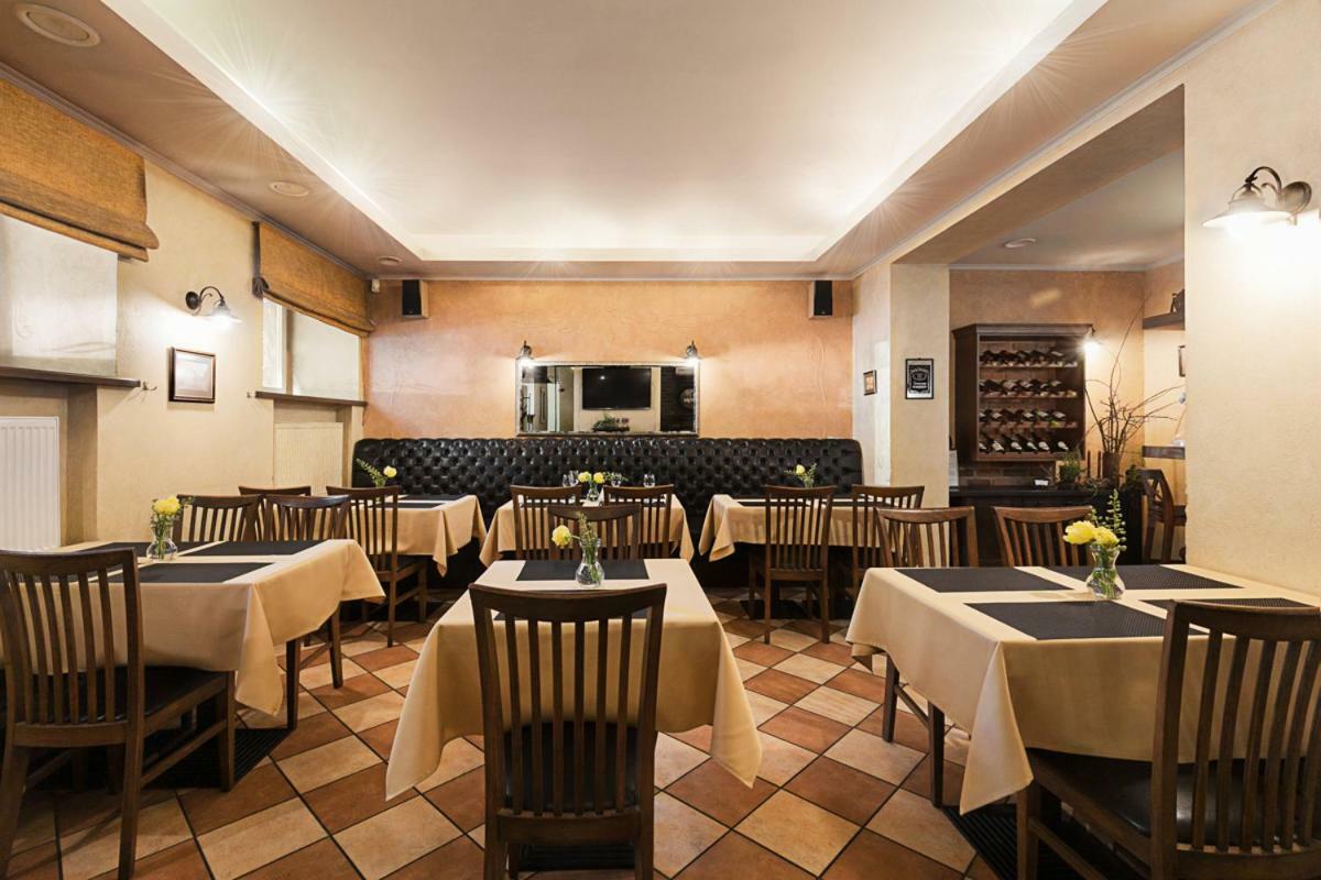 Conviva Hotell Panevėžys Exteriör bild